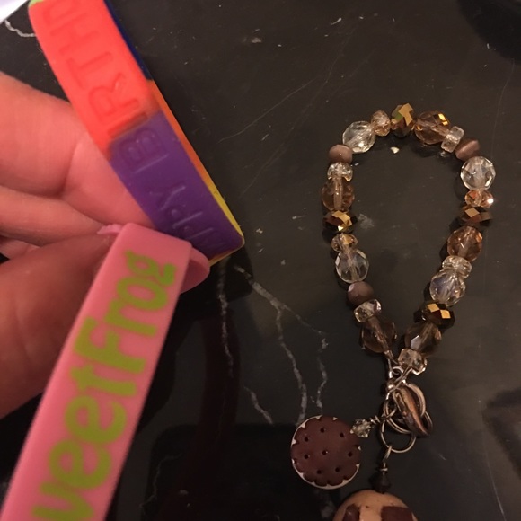 Bracelets - Picture 5 of 5